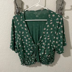AMERICAN EAGLE CROP SIZE: XL COLOR: GREEN/FLORAL